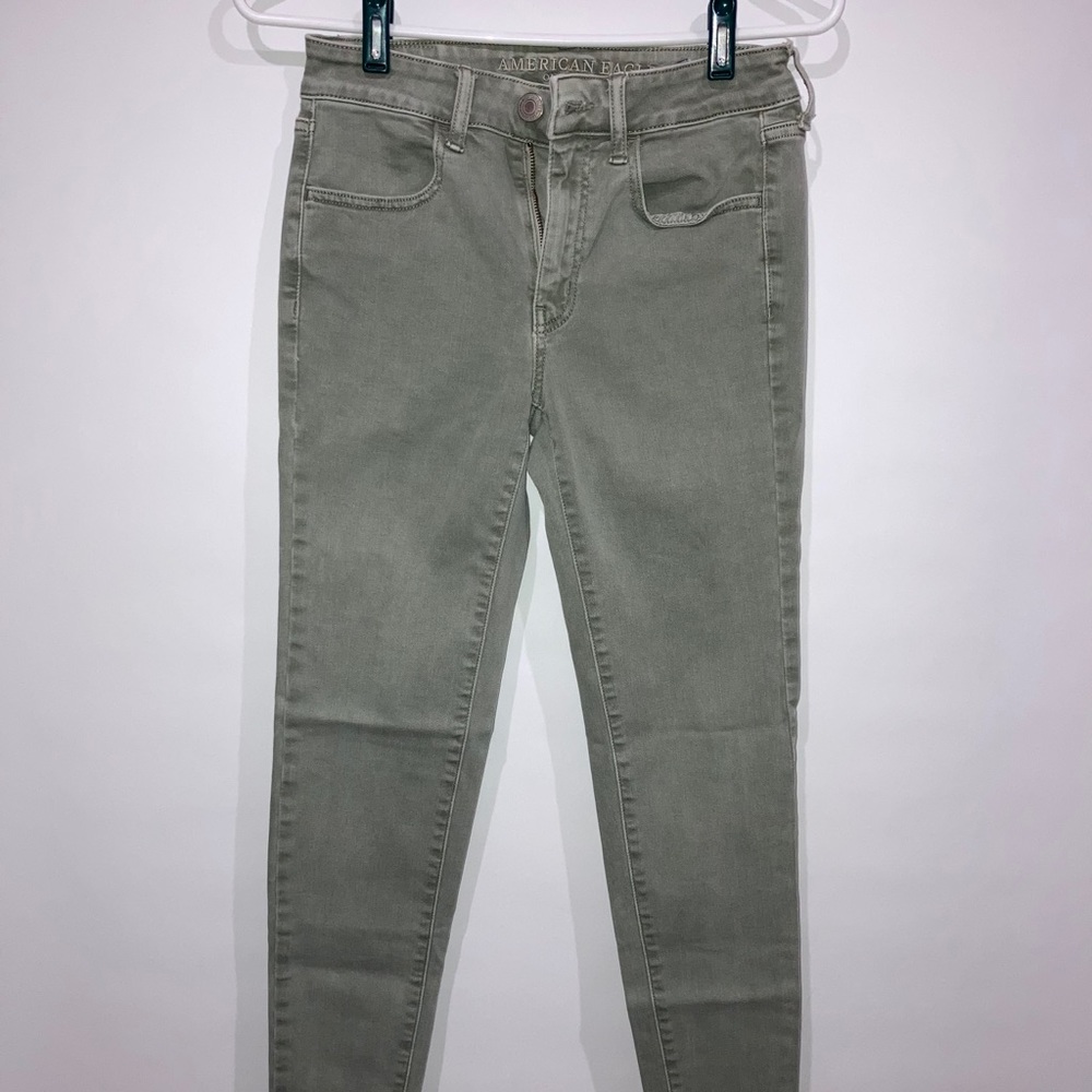 American Eagle Women’s Army Green Jeggings